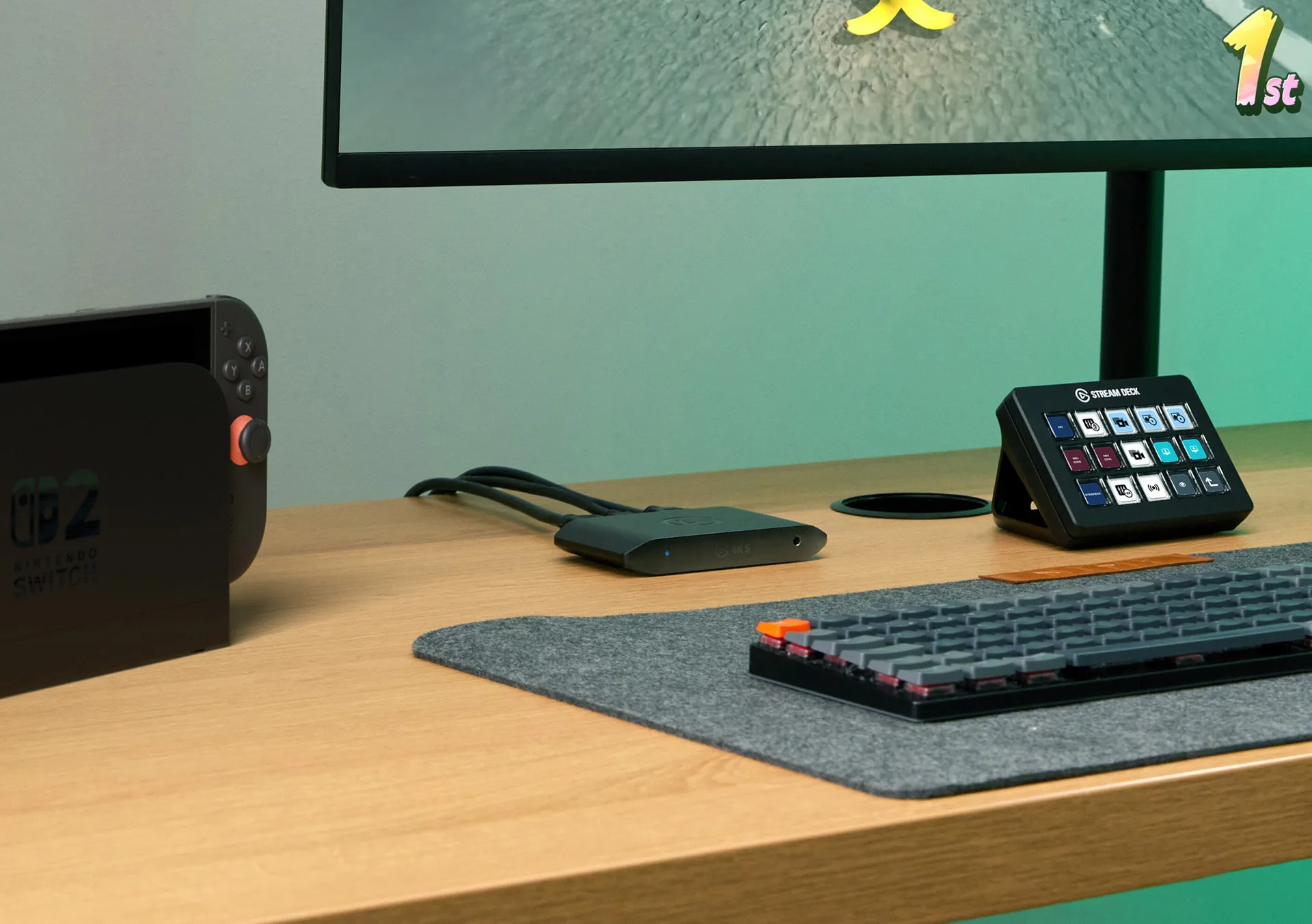 Thiết bị livestream Elgato Capture Card 4K S