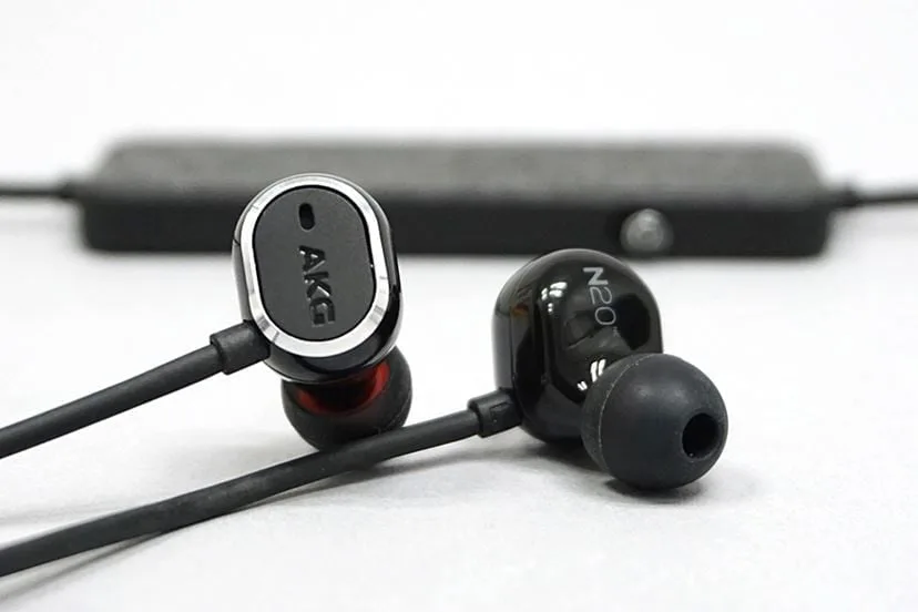 Tai nghe nhét tai AKG N20U, tai nghe thể thao nhét tai AKG