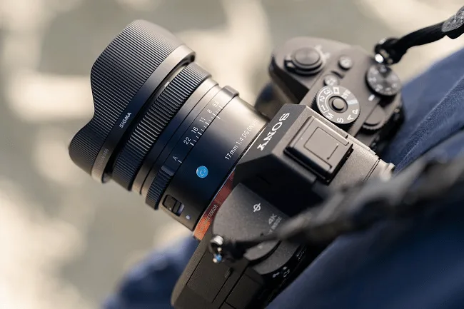 Ống kính Sigma 17mm f/4 DG DN Contemporary for Sony E