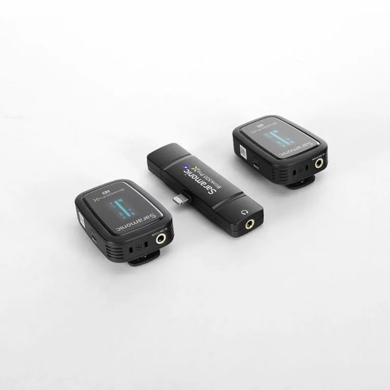 Bộ micro không dây Blink 500 ProX cổng Lightning (iOS) có hộp sạc SR-Blink500 ProX B4 (2TX+1RX)