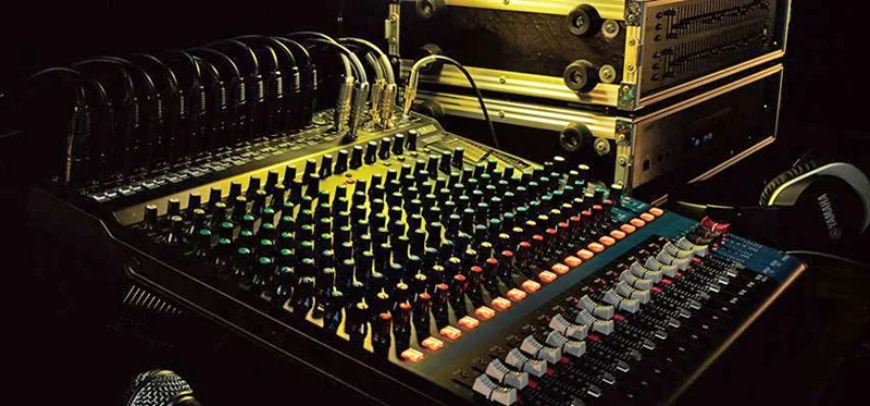 Mixer Yamaha MG20XU - Bàn trộn âm thanh all in one