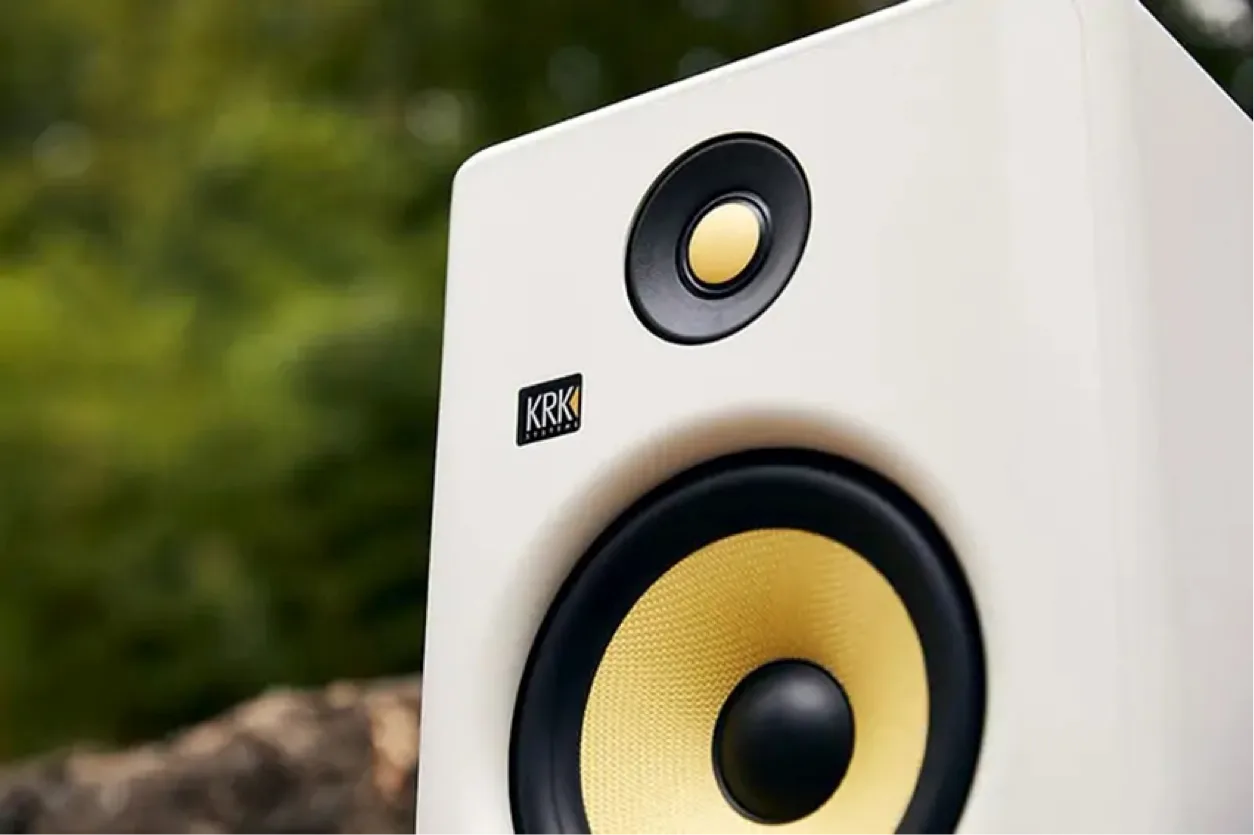 Loa kiểm âm KRK ROKIT 8G4WN- Monitor Studio KrK ( Trắng )
