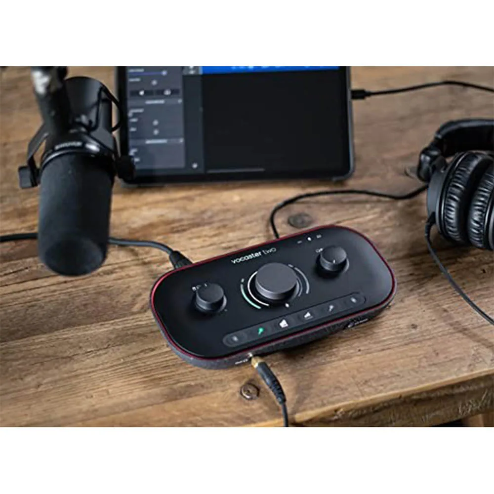 Focusrite Vocaster Two - Sound card thu âm