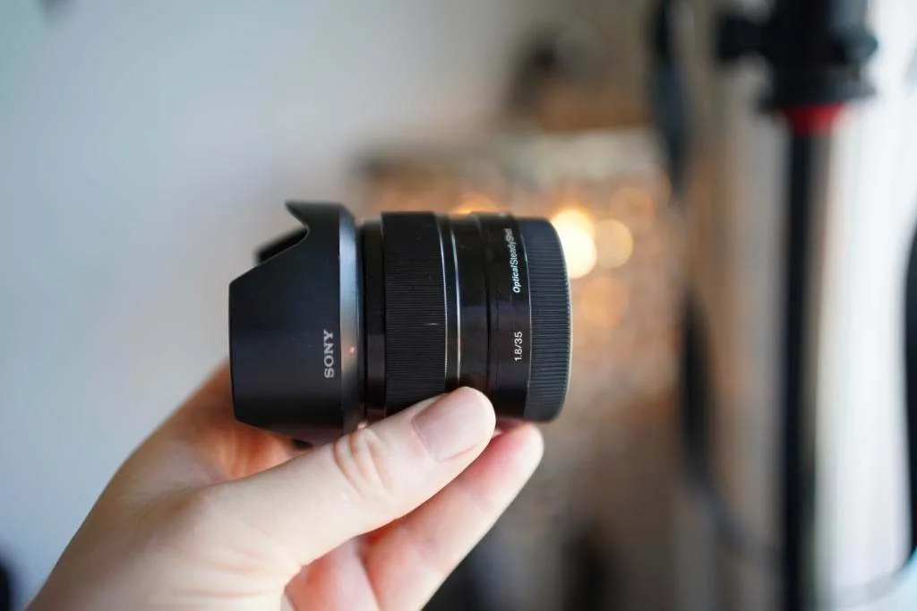 Ống Kính Sony SEL 35mm F/1.8 OSS