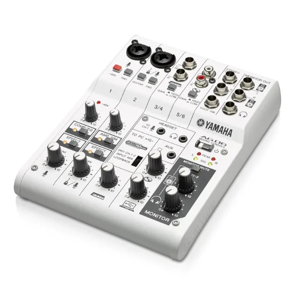 mixer-yamaha-ag06