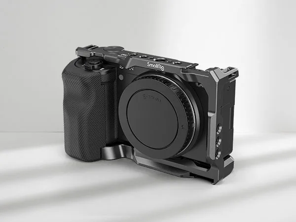 Khung SmallRig 3538B có tay cầm cho máy ảnh Sony ZV-E10