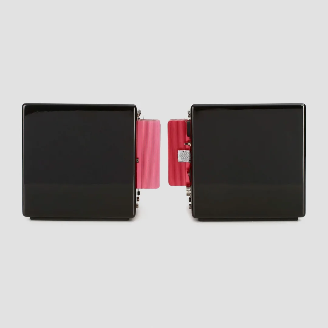 Loa kiểm âm Avantone Active Mixcubes Black Active Pair