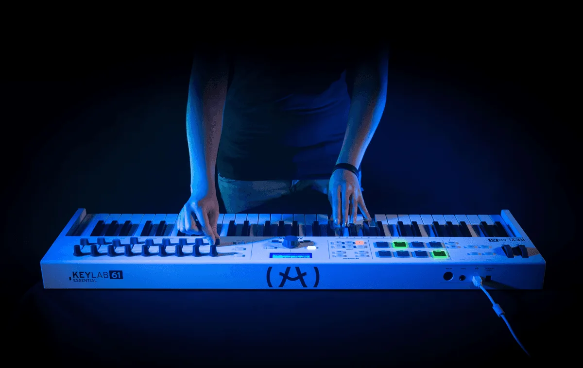 MIDi Controller ARTURIA KEYLAB ESSENTIAL 49 - Keyboard Controller