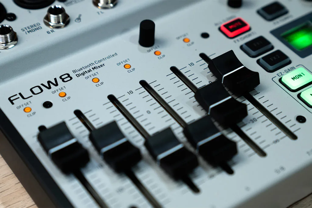 Mixer Behringer FLOW 8 - Bàn trộn âm thanh all in one