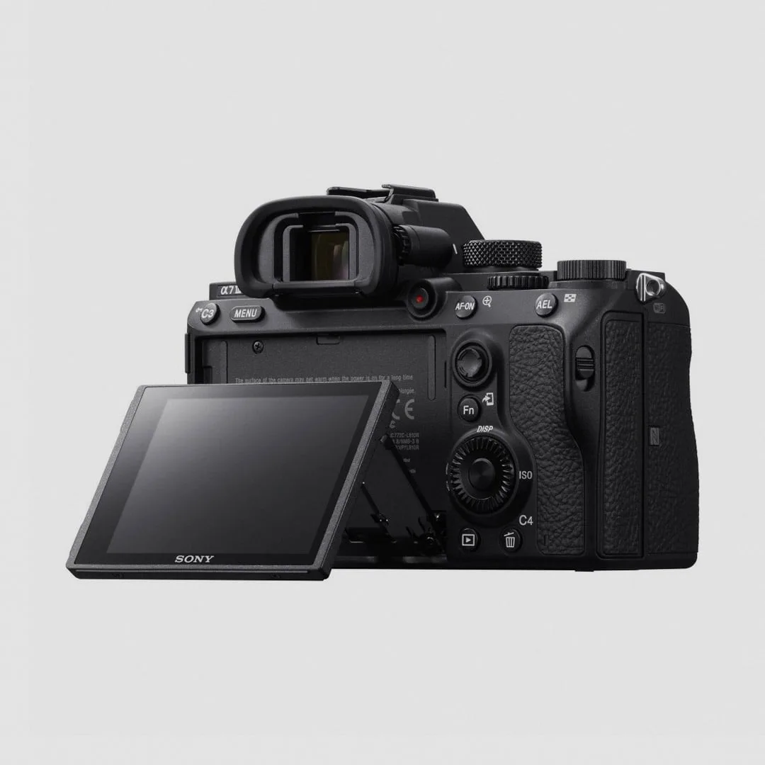 may -anh-Sony-Alpha-ILCE-7M3/-A7M3-Body-A7-Mark-III