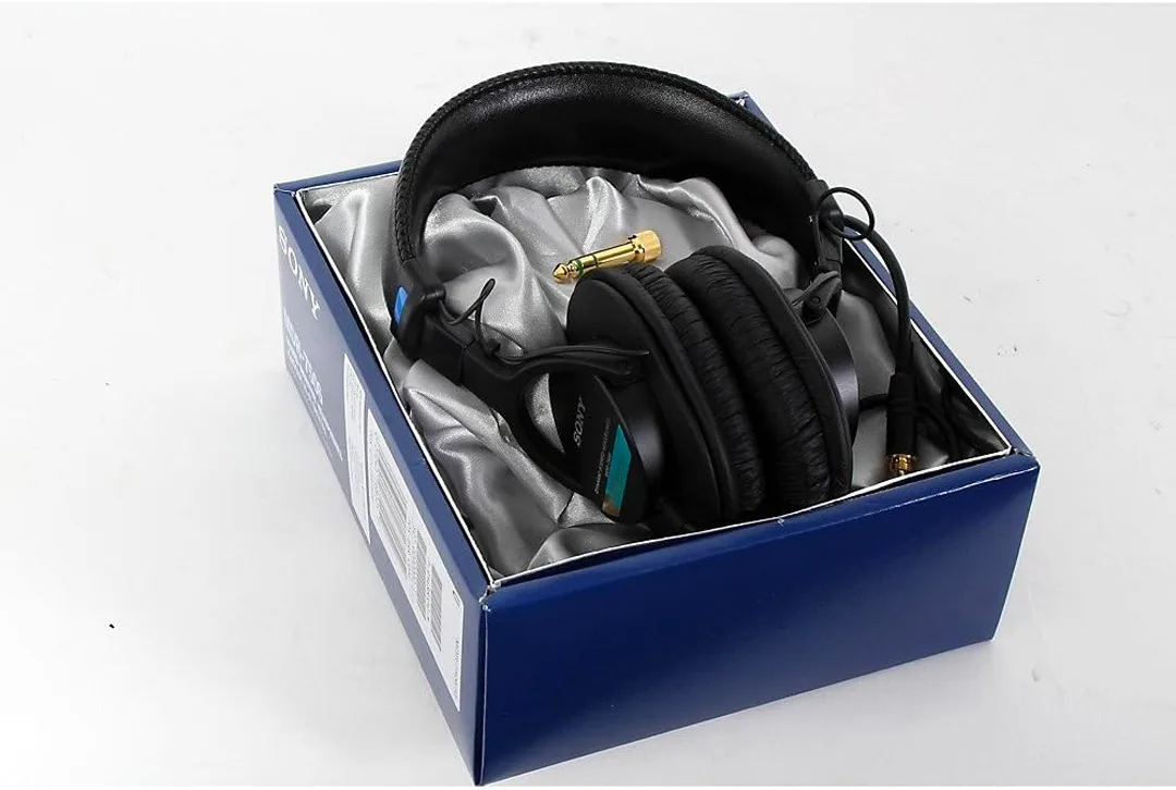 Tai Nghe Kiểm Âm Closed-Back Sony MDR-7506