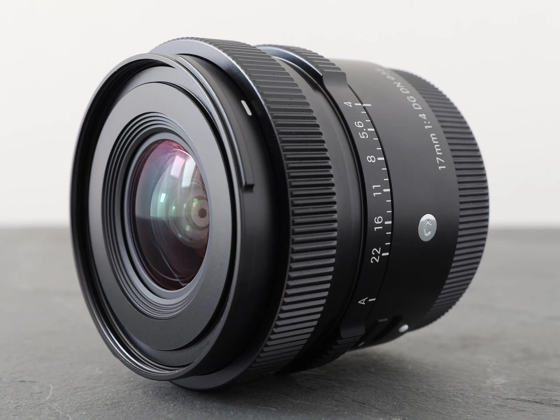 Ống kính Sigma 17mm f/4 DG DN Contemporary for Sony E