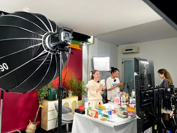 cho-thue-studio-livestream-ban-hang-pustudio