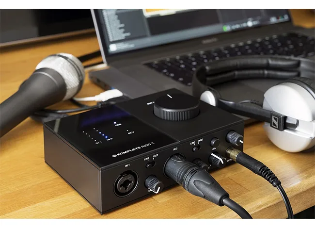 Soundcard thu âm Komplete Audio 6 - Audio interfaces