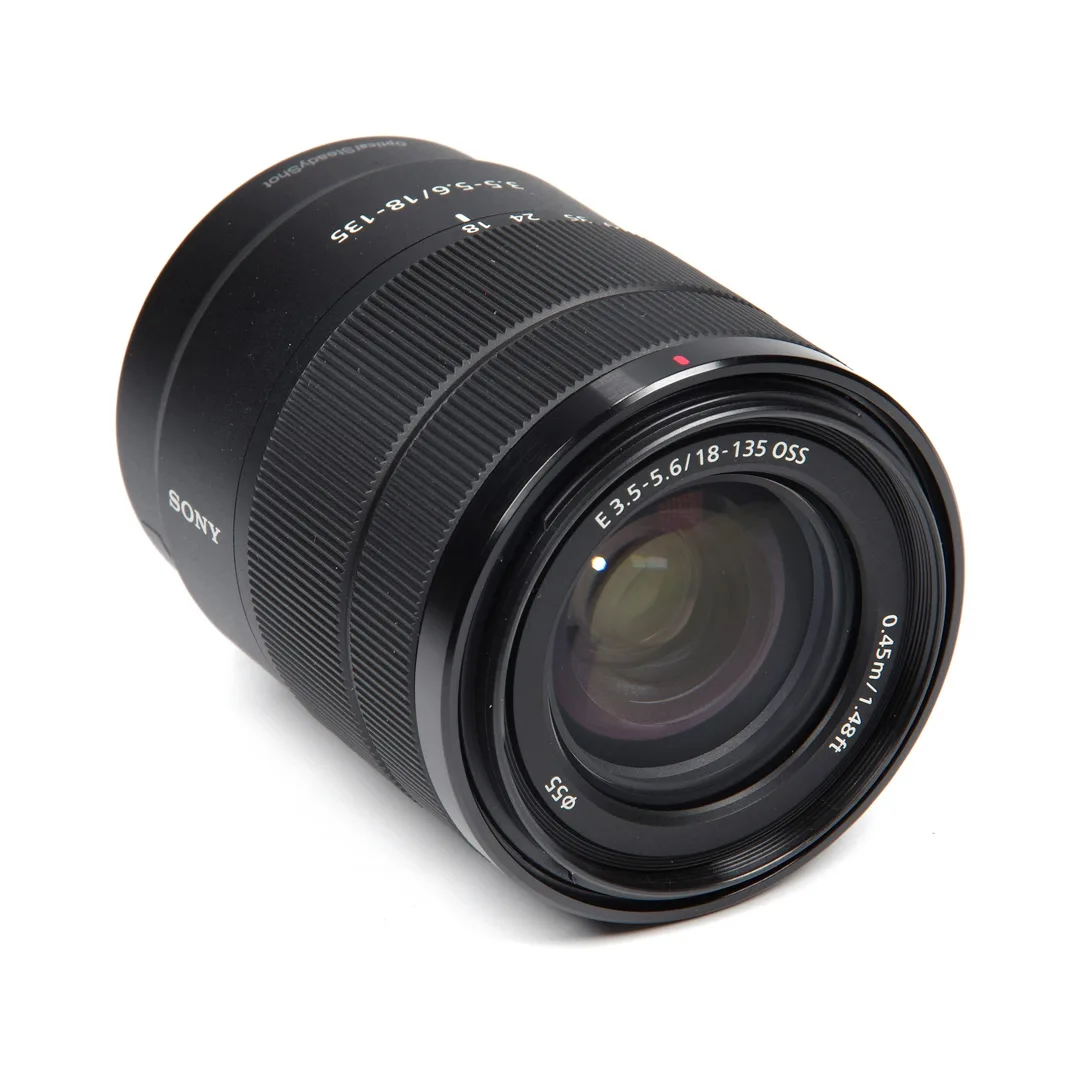 ong-kinh-sony-e-18-135mm-f-3-5-5-6-oss-chinh-hang