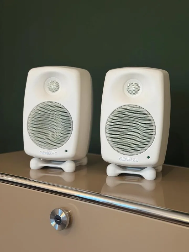 Loa kiểm âm Genelec 8020 DWM chính hãng (Cặp)