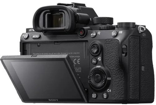 Máy ảnh Sony Alpha ILCE-7M3K/ A7M3 Kit FE 28-70mm F3.5-5.6 OSS