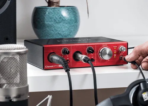 Sound card Focusrite Clarett +2Pre USB-C - Sound card thu âm