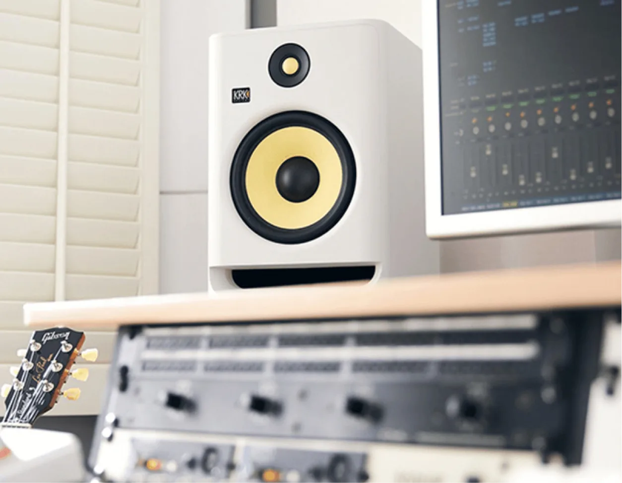 Loa kiểm âm KRK ROKIT 8G4WN- Monitor Studio KrK ( Trắng )
