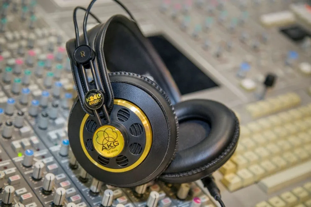 Tai nghe kiểm âm AKG K240, Headphone Studio